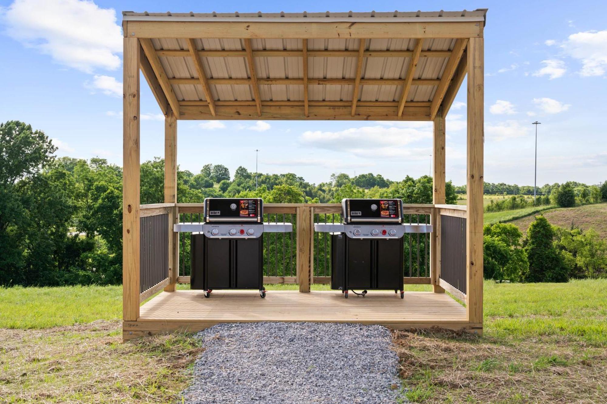 The Lodges At Eden Reserve - Pet Friendly Cabins Near Ark Williamstown Exteriör bild