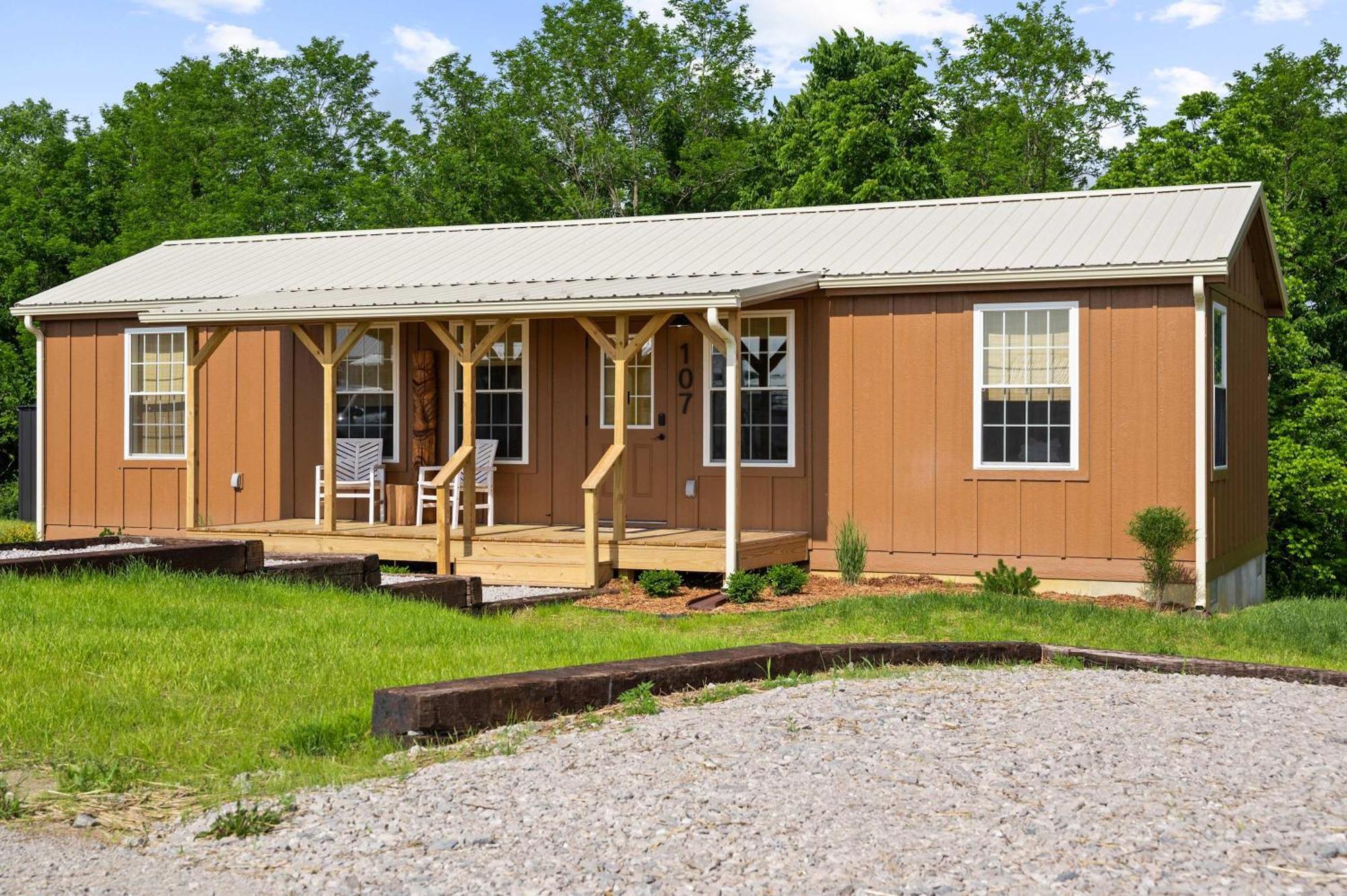 The Lodges At Eden Reserve - Pet Friendly Cabins Near Ark Williamstown Exteriör bild